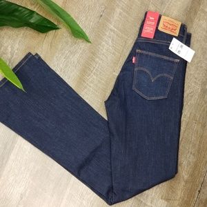 BRAND NEW Levi's Slimming Bootcut Jeans